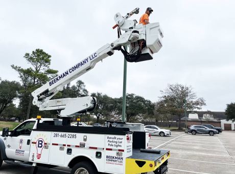 Parking-Lot-Lighting-Installation-Repair