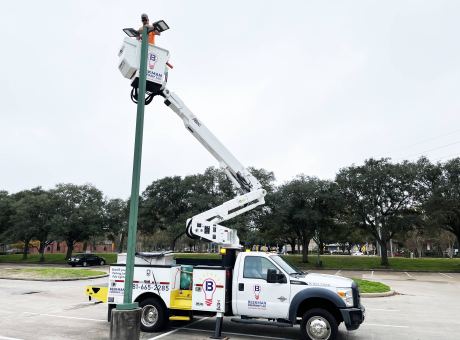 commercial-parking-lot-lights-repair-near-me